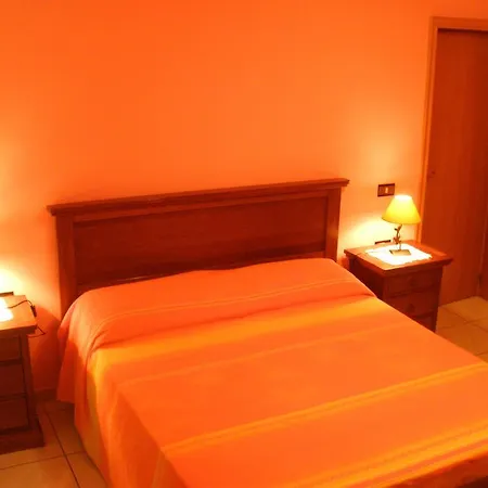 Tra Mare E Monti Bed & Breakfast